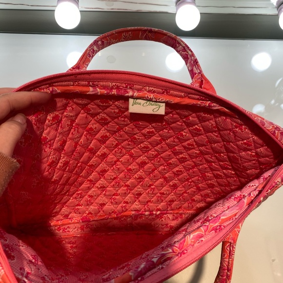 Vera Bradley - Picture 3 of 3